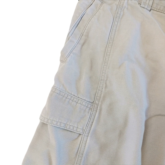 Tommy Bahama cargo shorts  341 - Picture 4 of 8